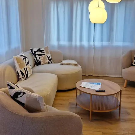 Swiss Lakeside * Шпиц