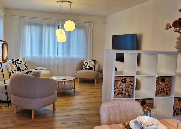 Апартаменты Swiss Lakeside *